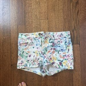 High wasted Billabong shorts